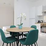 Ych- Bagnera Suites